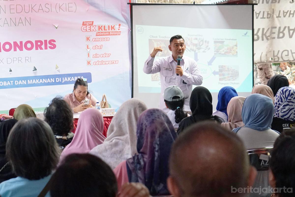 Edukasi obat makan ketua bbpom dki jeffeta anita