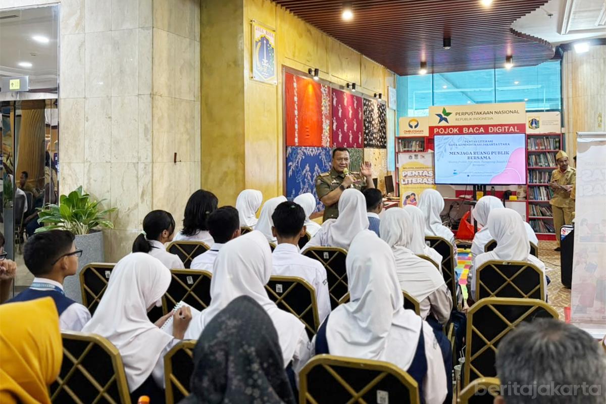 Pelajar sosialisasi jaga ruang publik satpolpp jakut anita