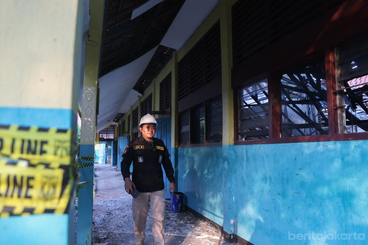 Revitalisasi gedung sekolah rezap