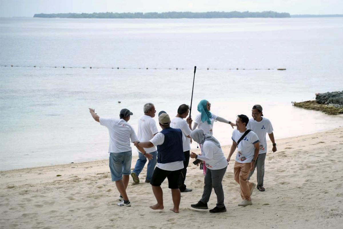 Konten kreator kepulauan seribu gery ist