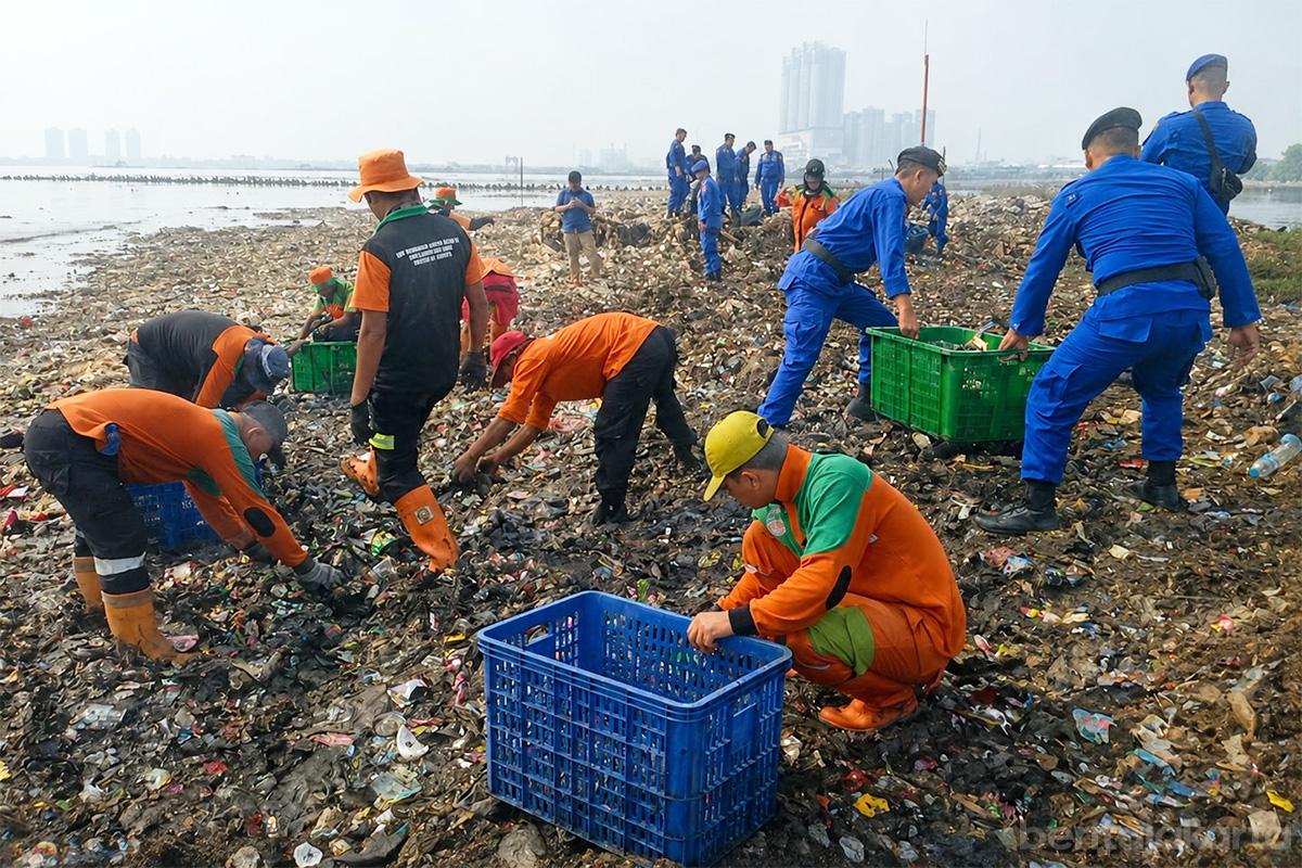 Sampah Pesisir Muara Angke anita