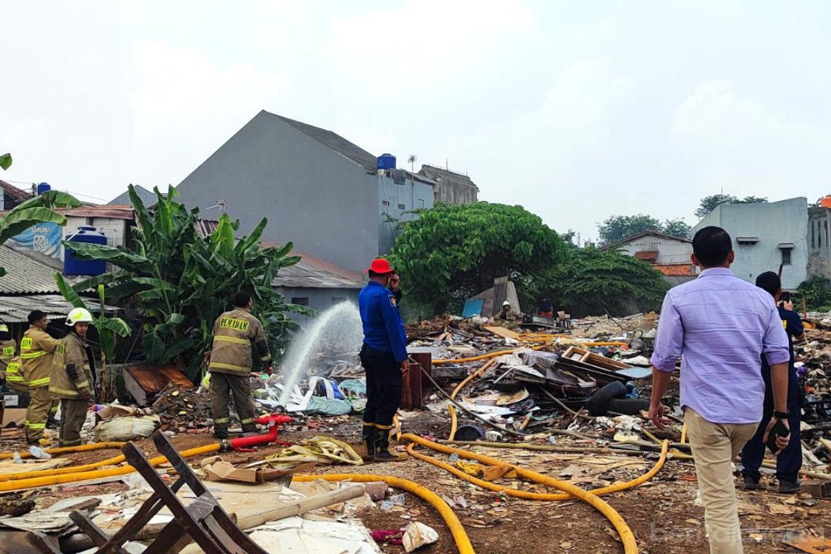 Pemprov DKI Pastikan Penanganan Cepat Kebakaran TPS di Kramat Jati