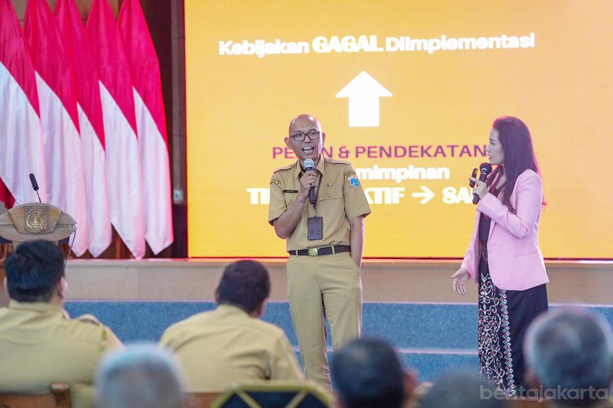 Peningkatan Kapasitas Komunikasi Publik ASN Jakut anita
