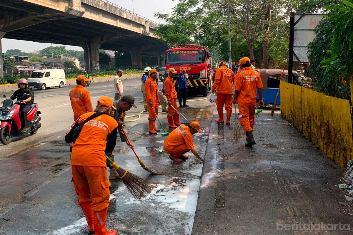 Kelurahan CBU Tutup TPS di Jl DI Panjaitan