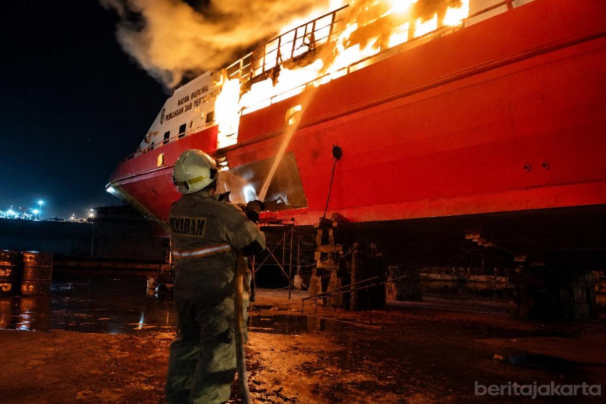 Kebakaran Kapal Basarnas di Muara Baru Berhasil Dipadamkan