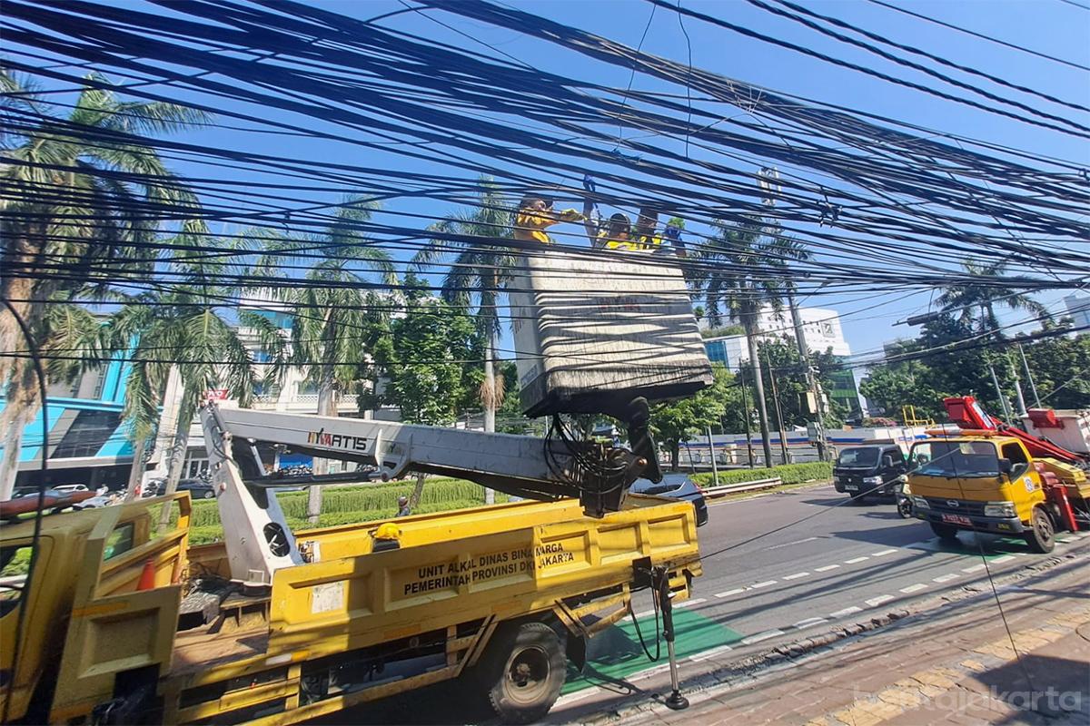 Penataan kabel udara jakpus folmer