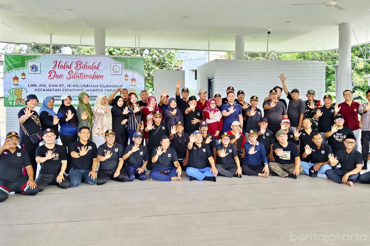 Halal bihalal kelurahan cilangkap