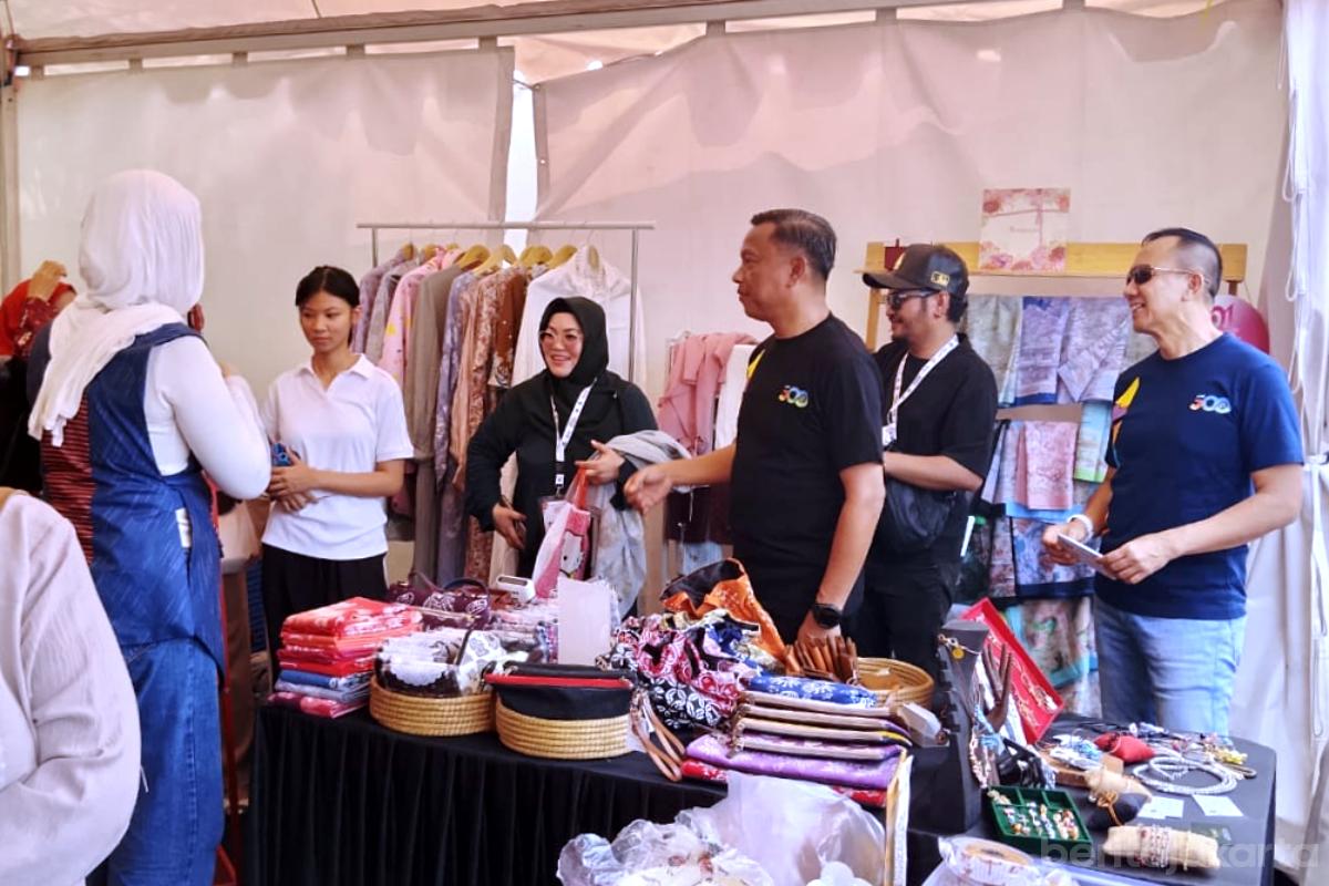 Bazar umkm jaktim nurito