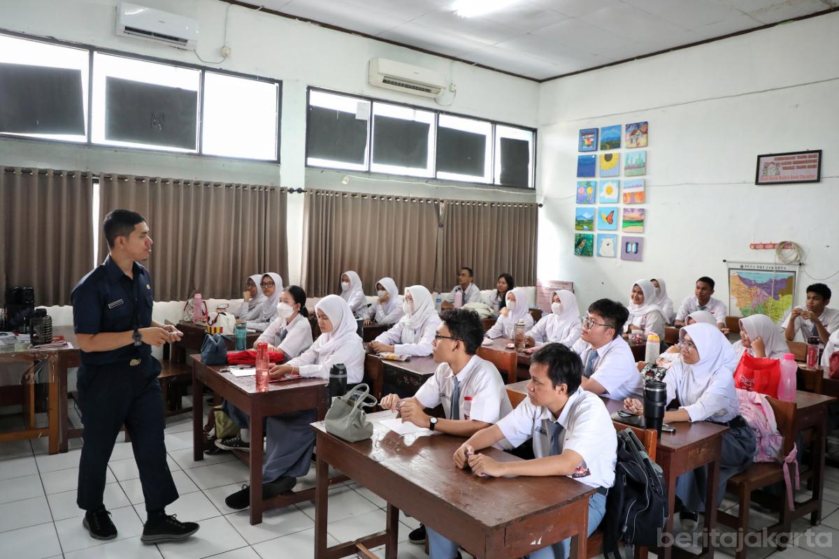 Siswa KBM otoy
