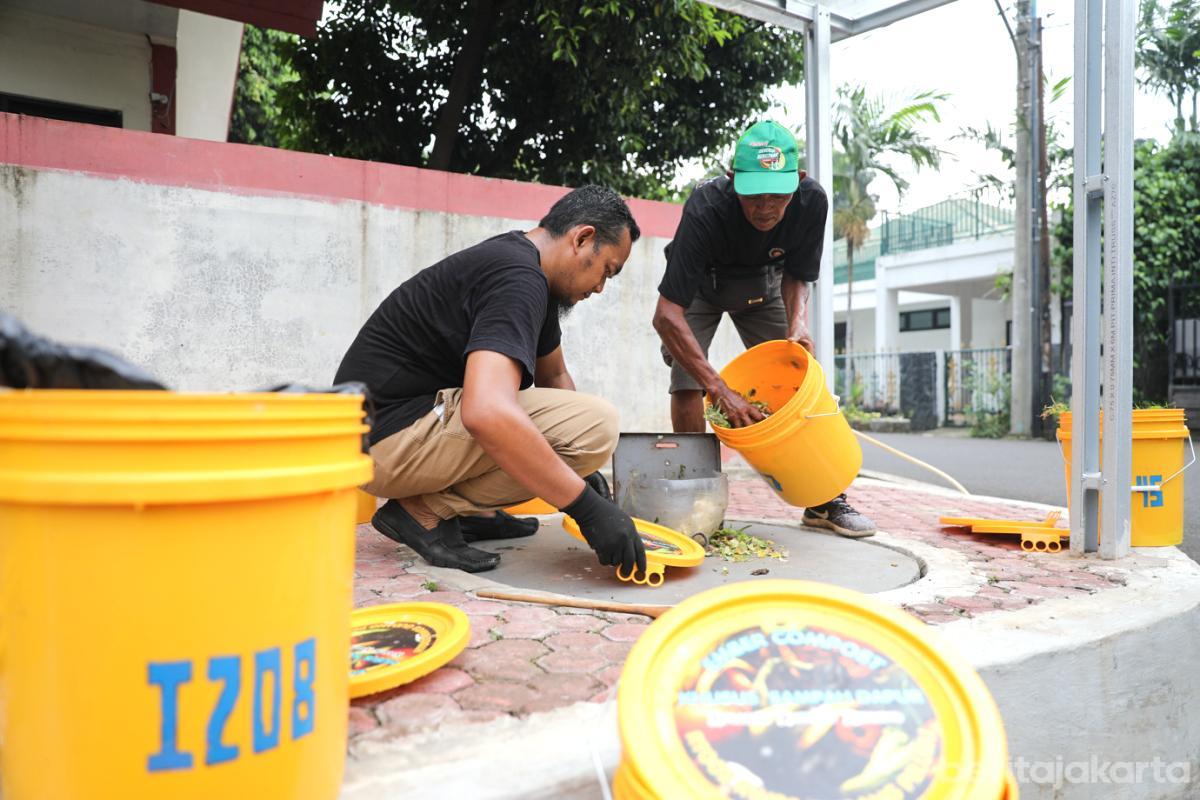 Pengolahan sampah teba modern jati