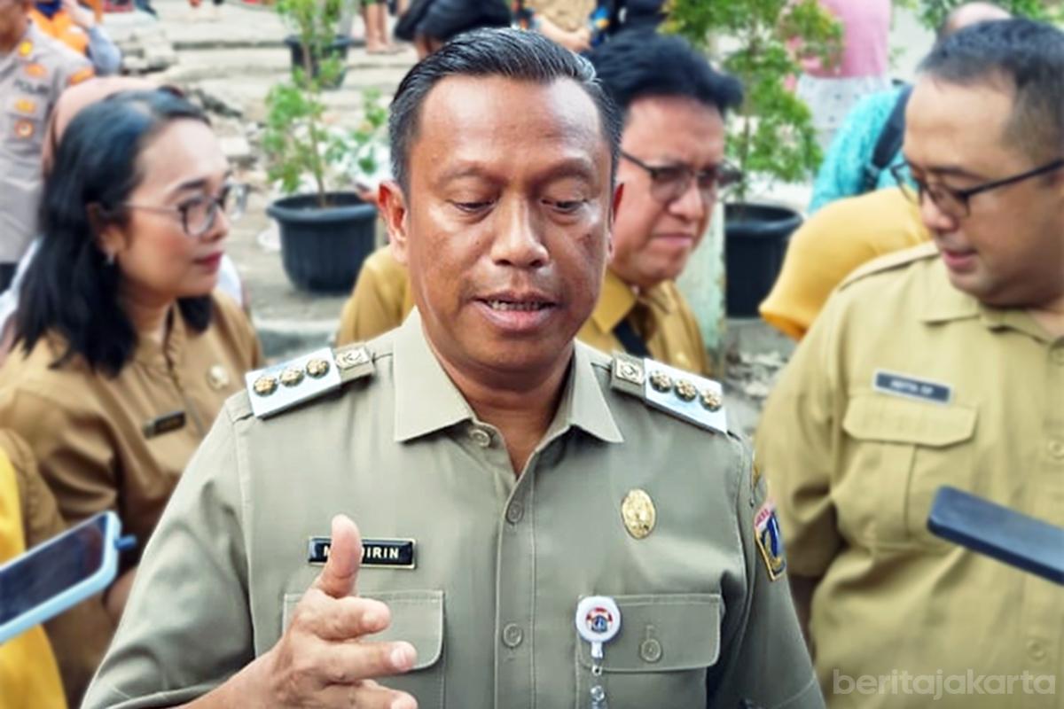 Walikota jaktim munjirin dok