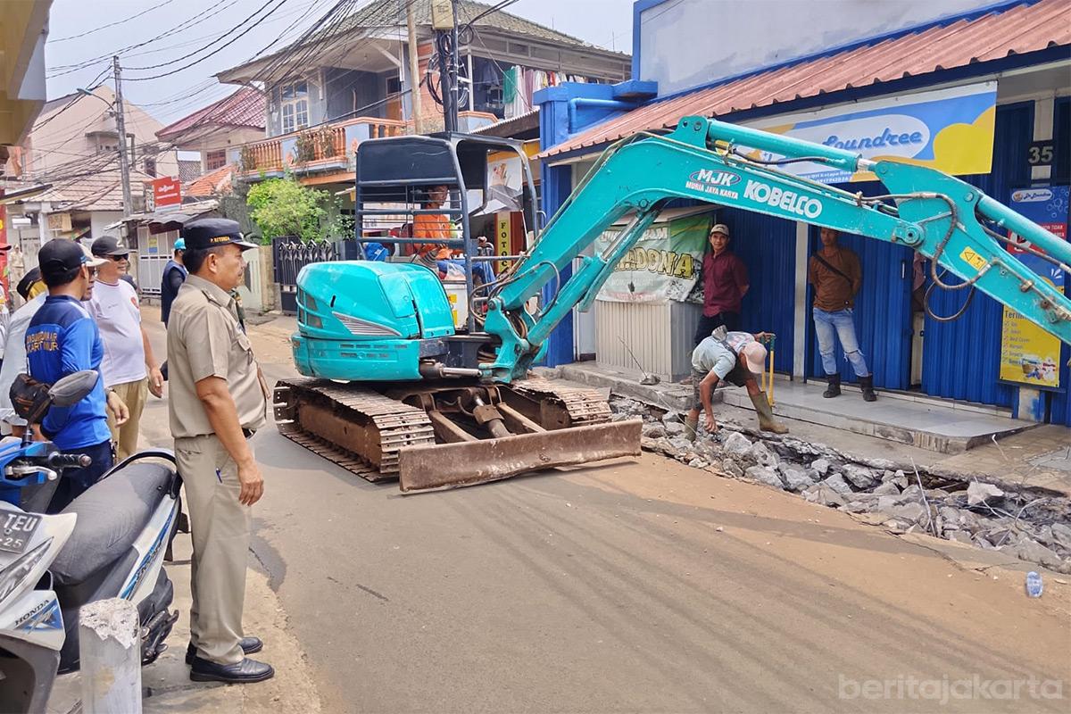 Revitalisasi Saluran Jalan Masjid At Taufik nur