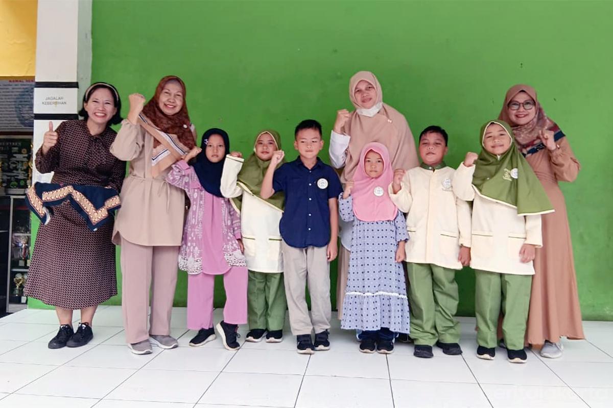 Duta kebersihan SDN 02 Bintaro tiyo