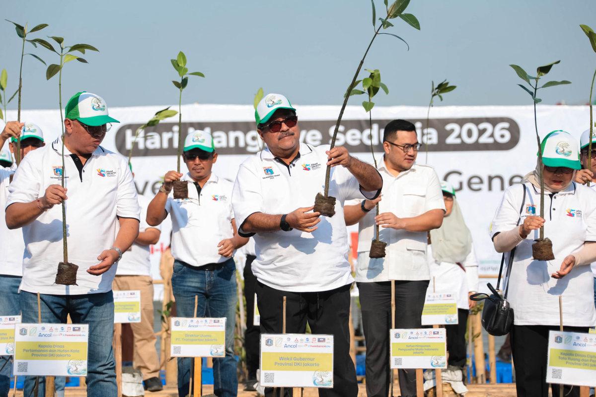 DKI Serentak Tanam 21.060 Bibit Mangrove di 5 Lokasi