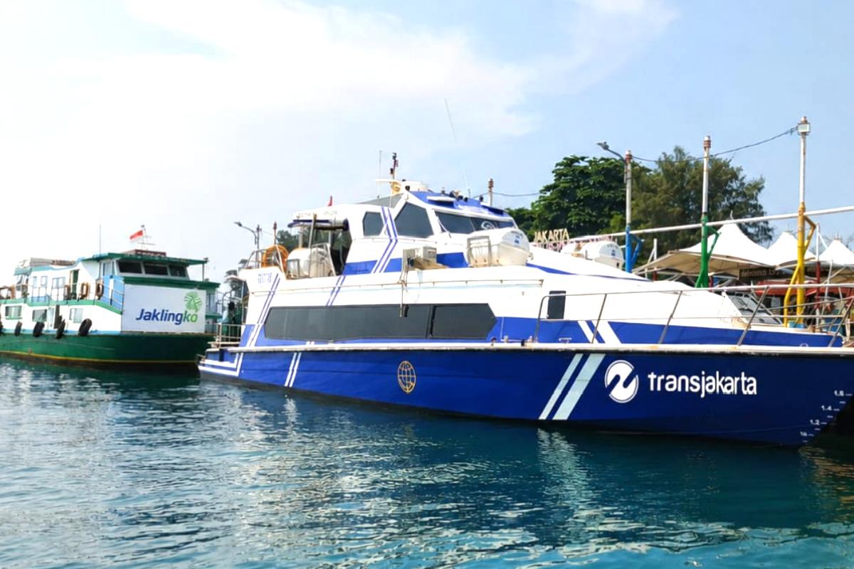 Kapal transjakarta ist