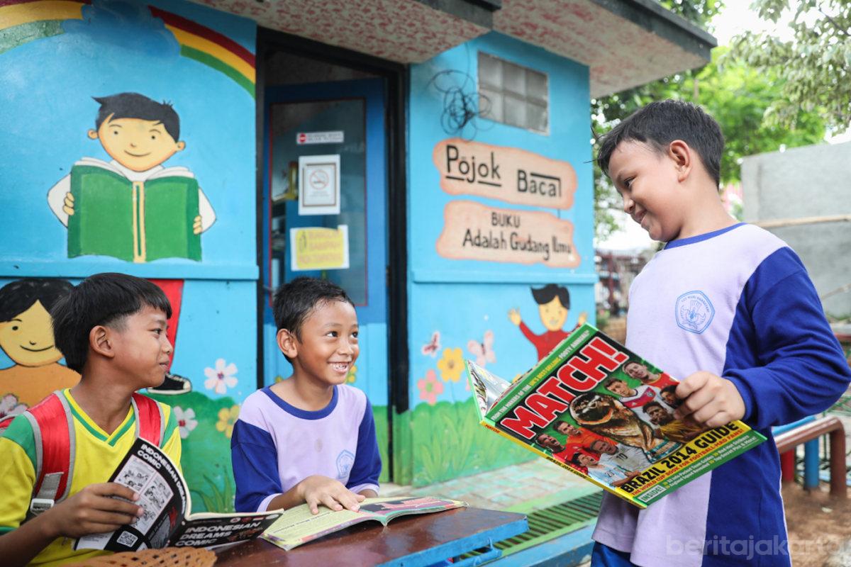 Pojok Baca Cawang jati