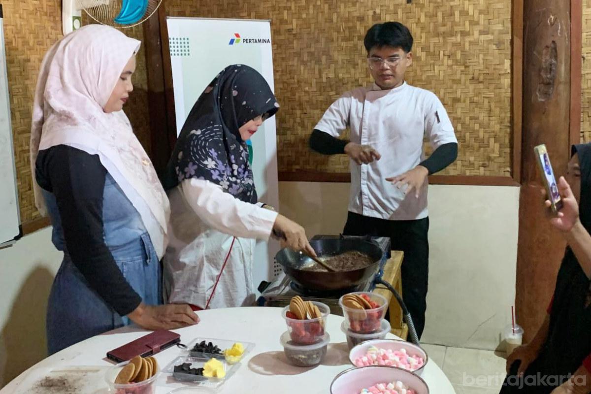 Pelaku Usaha Kue Rumahan di Kepulauan Seribu