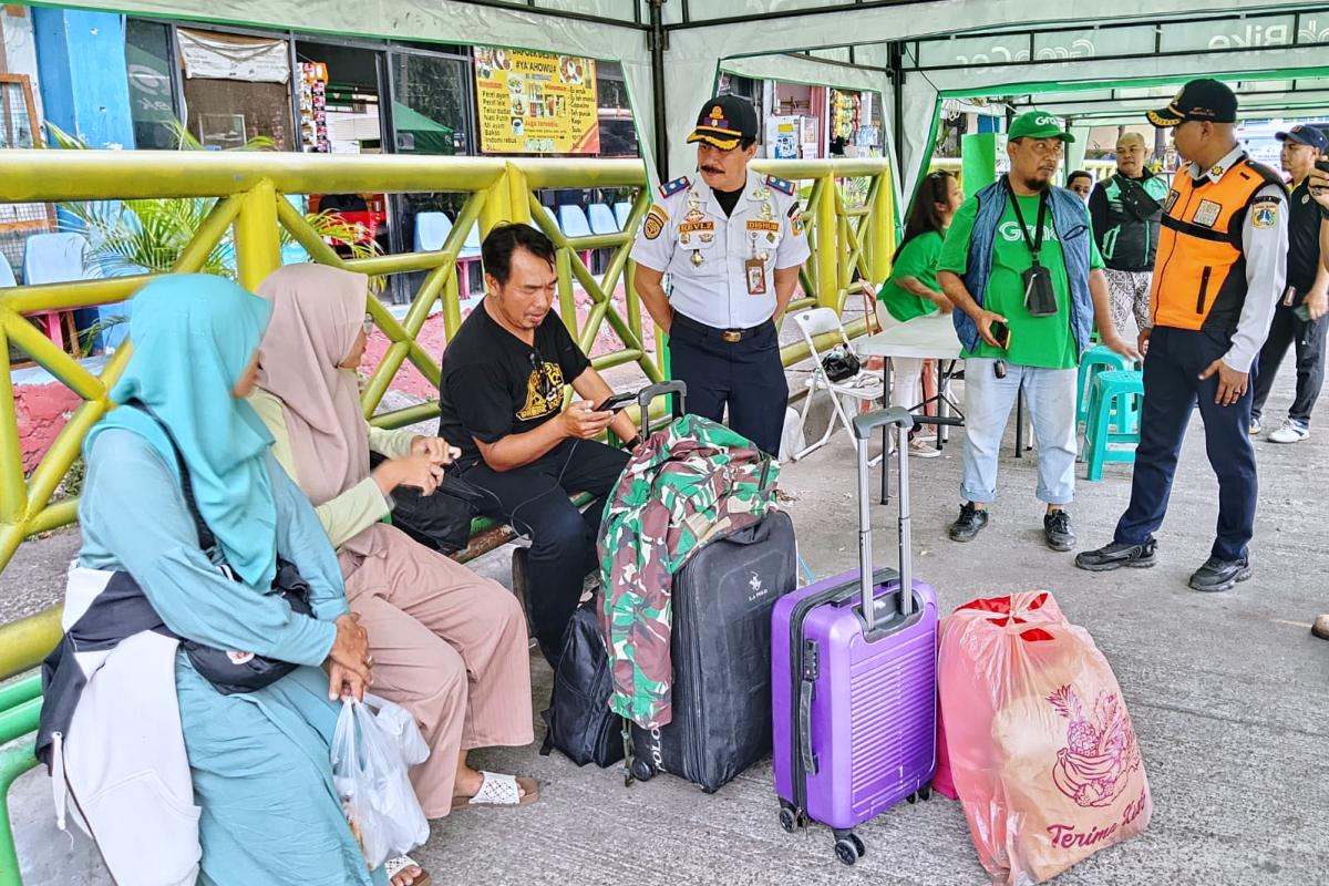 Shelter ojol terminal kampung rambutan nurito