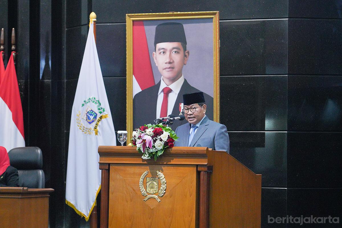 Gubernur pramono paripurna raperda kependudukan dan hunian rezap2