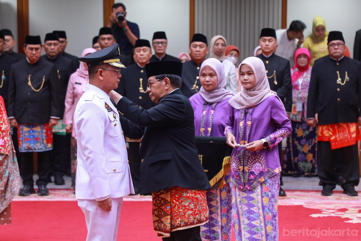 Pelantikan pejabat esselon dua rezap