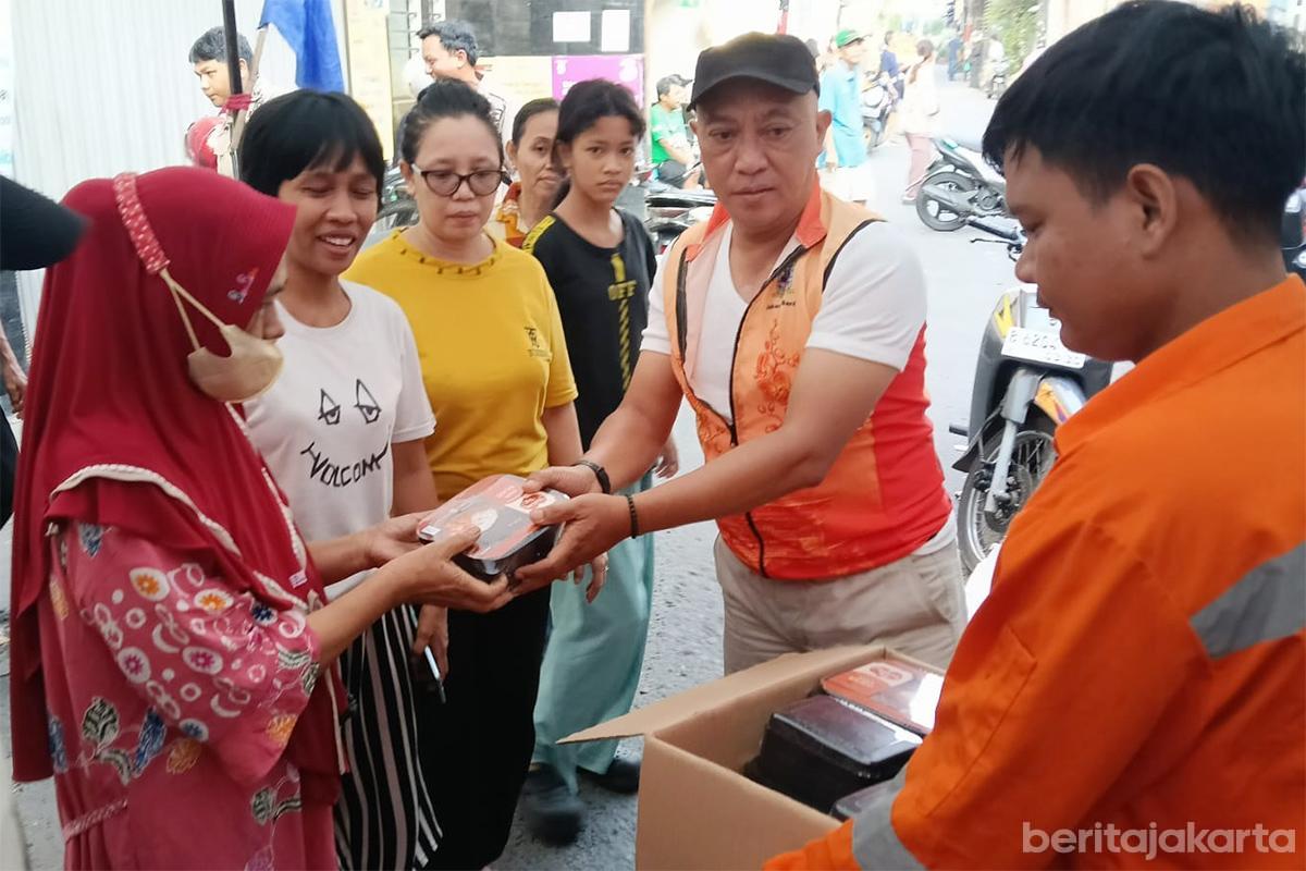 Penyintas kebakaran krendang budi