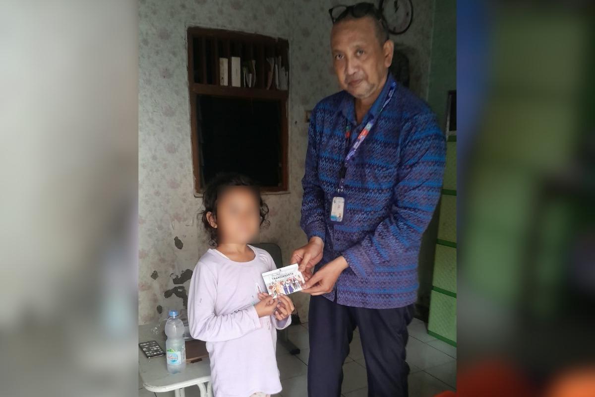 Penumpang mikrotrans cilik ist