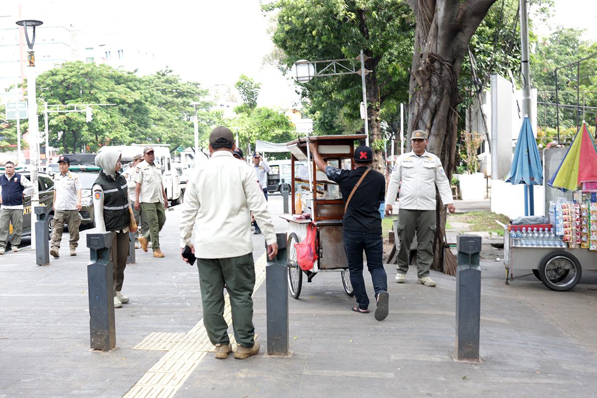 Tertib praja satpol pp gery ist2