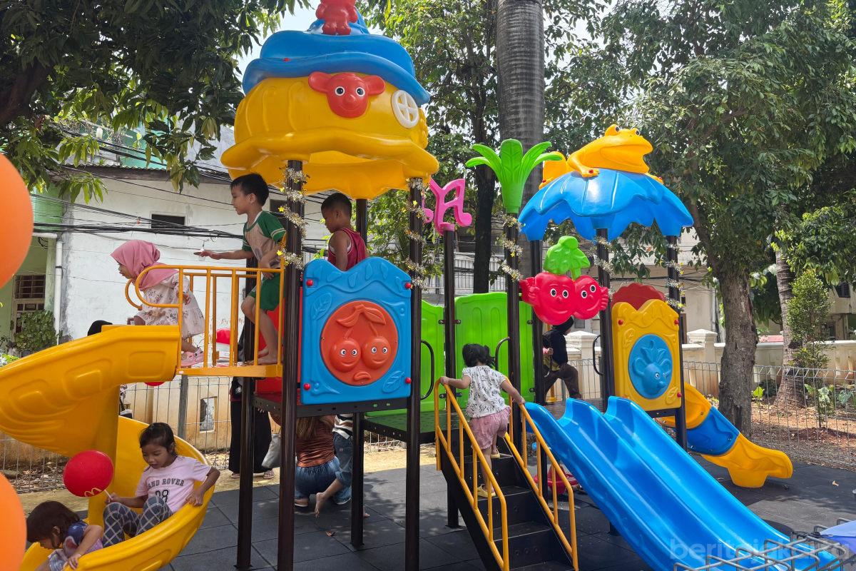 Playground Sunter Jaya Diminati Anak anak