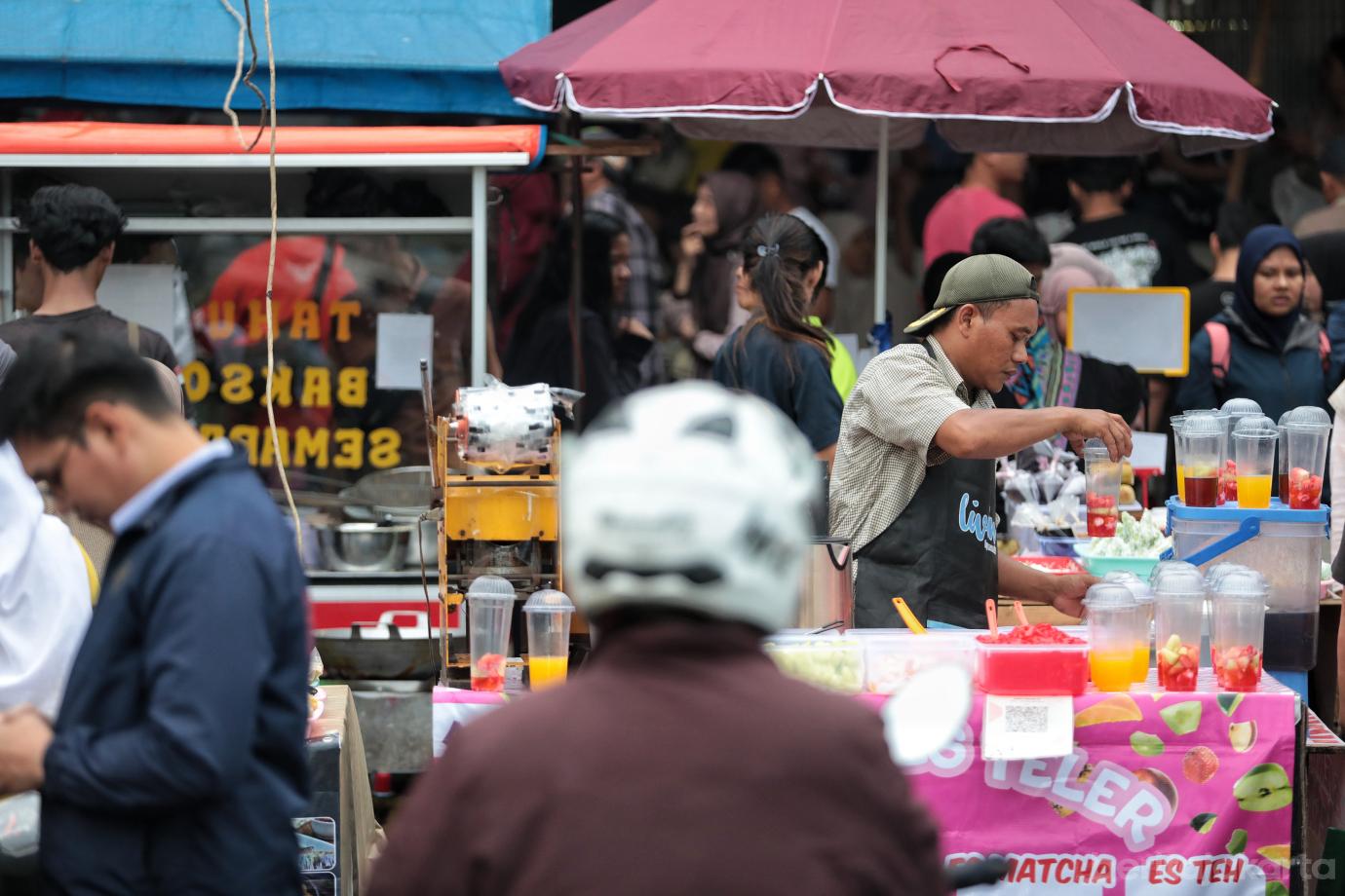 6.Berburu Hidangan Berbuka Puasa di Sentra Takjil Pasar Rawamangun
