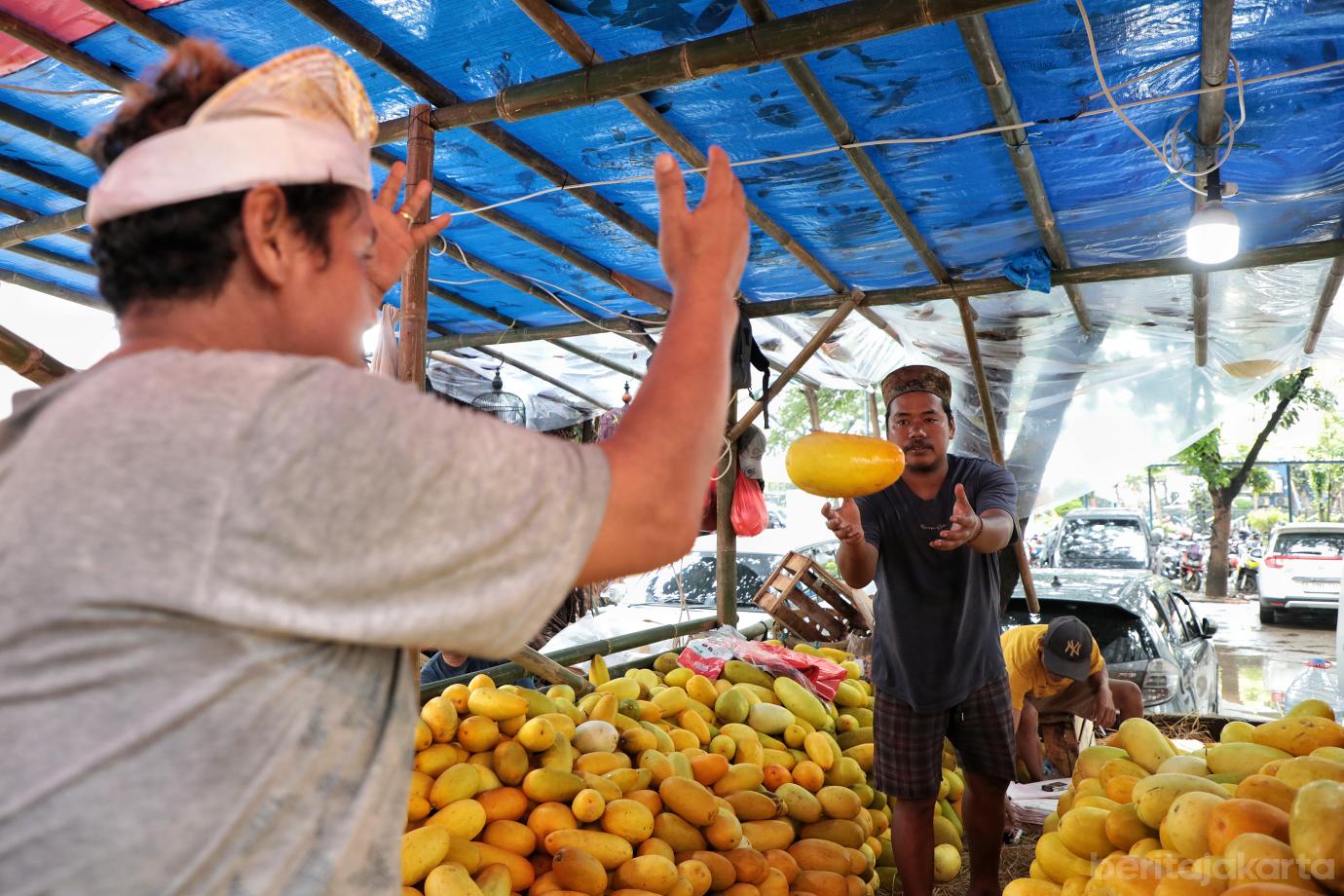 5.Penjualan Timun Suri Meningkat di Awal Ramadan