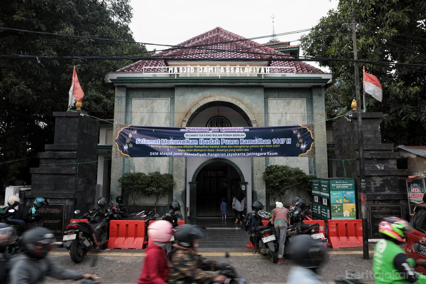 1. Berkunjung ke Masjid Tertua di Jakarta 