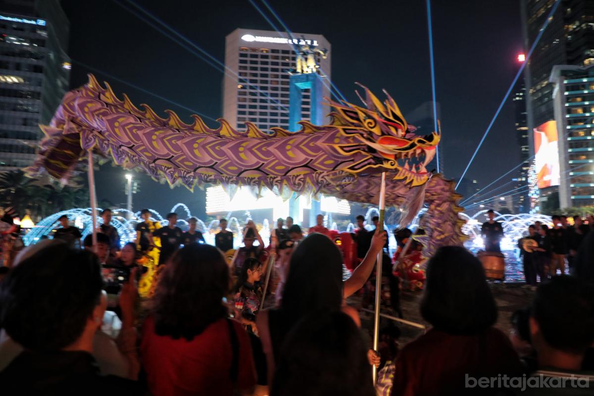 5.Warga Sambut Antusias Jakarta Light Festival 2026
