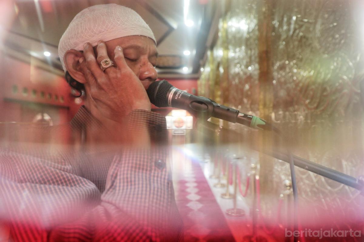 2.Merasakan Sholat di Masjid Tjia Kang Ho Bergaya Tionghoa