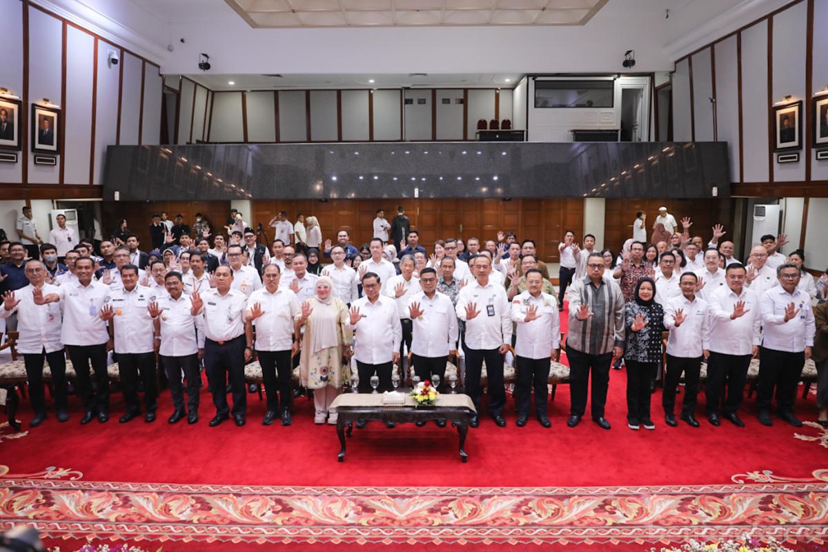 MRT Lin Timur Barat 4