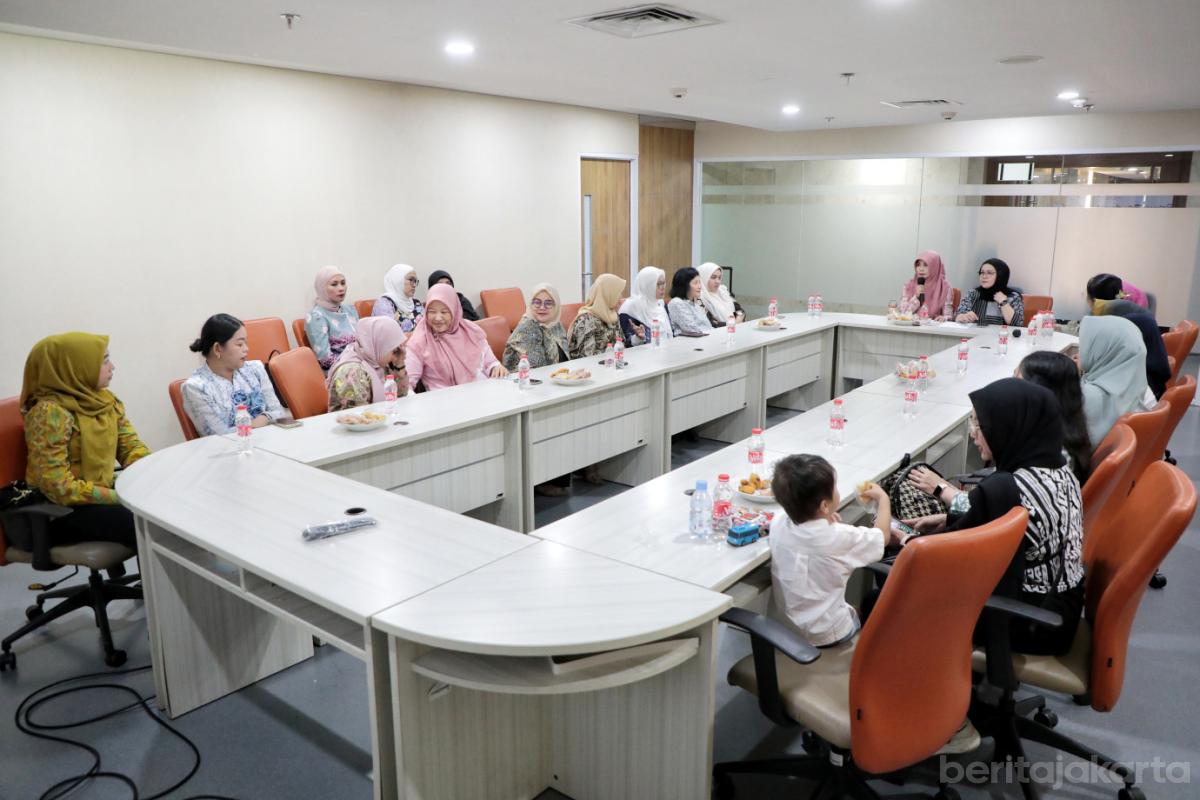 3.Rapat dan Silaturahmi DWP Kominfotik DKI Jakarta