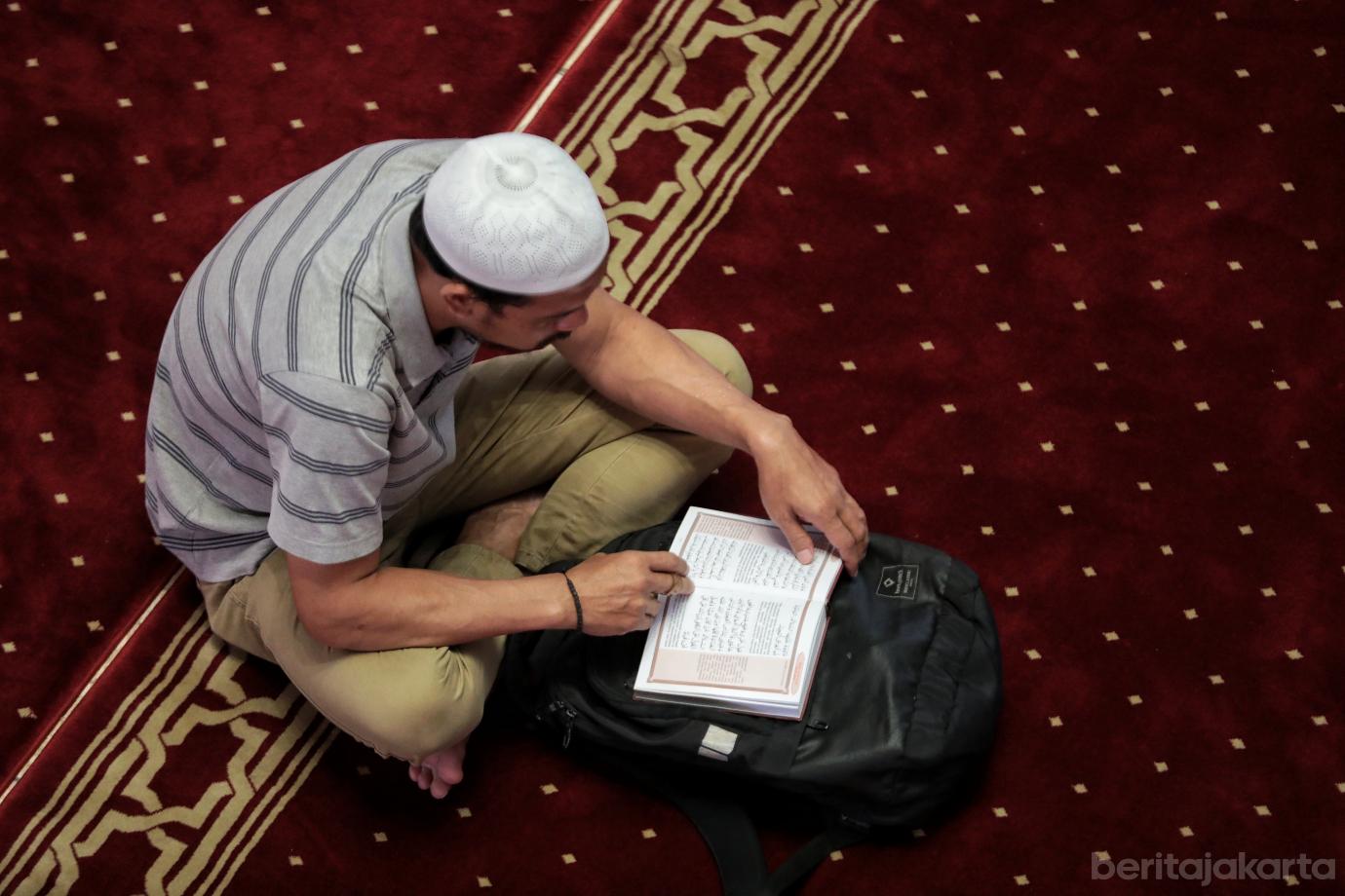 4.Tadarus Al Qur'an di Masjid Istiqlal