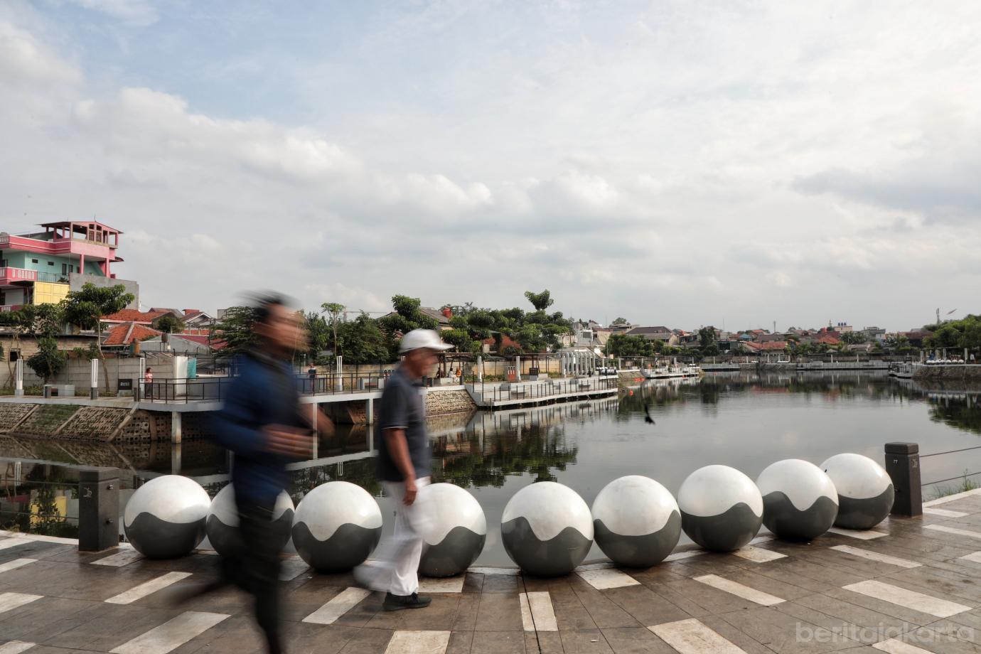 3.Ngabuburit di Embung Pekayon