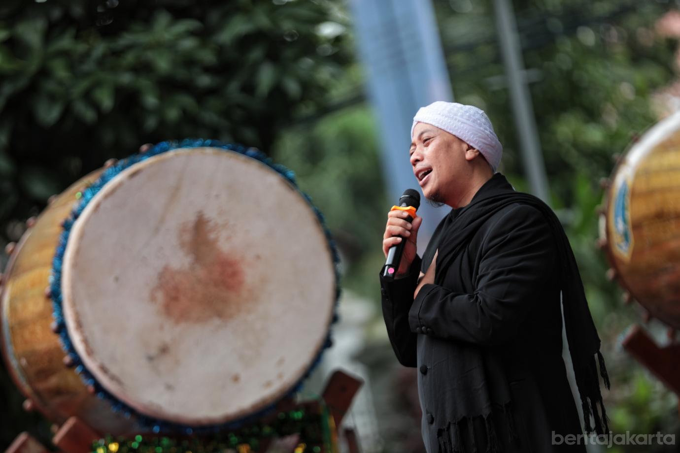 6.Santunan dan Safari Ramadan Hani Pramono