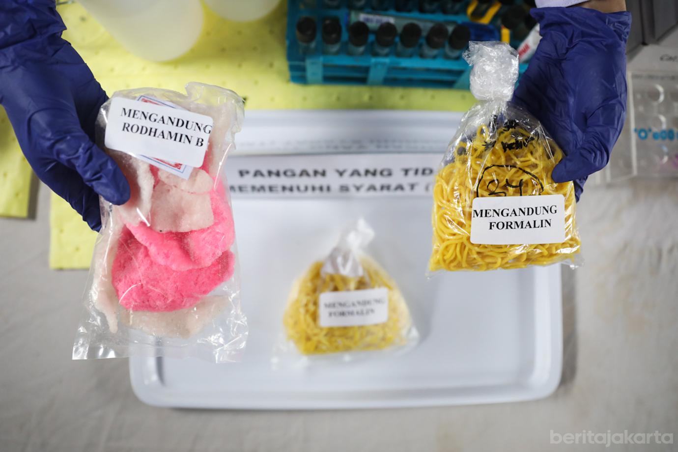 BPOM DKI Cek Takjil 1