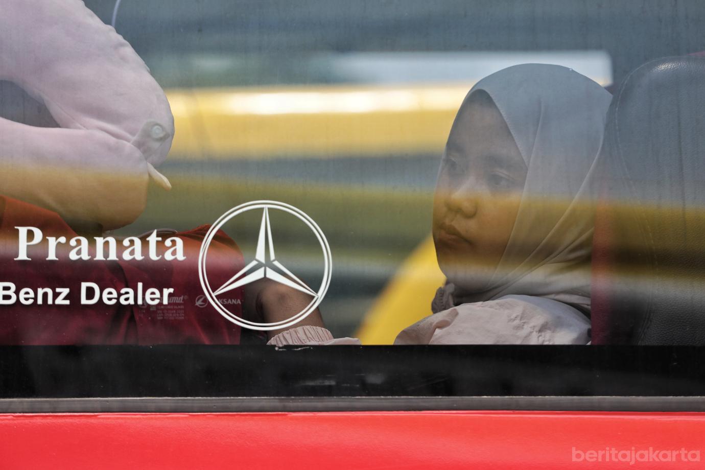 9.Arus Mudik H 3 Lebaran di Terminal Kampung Rambutan