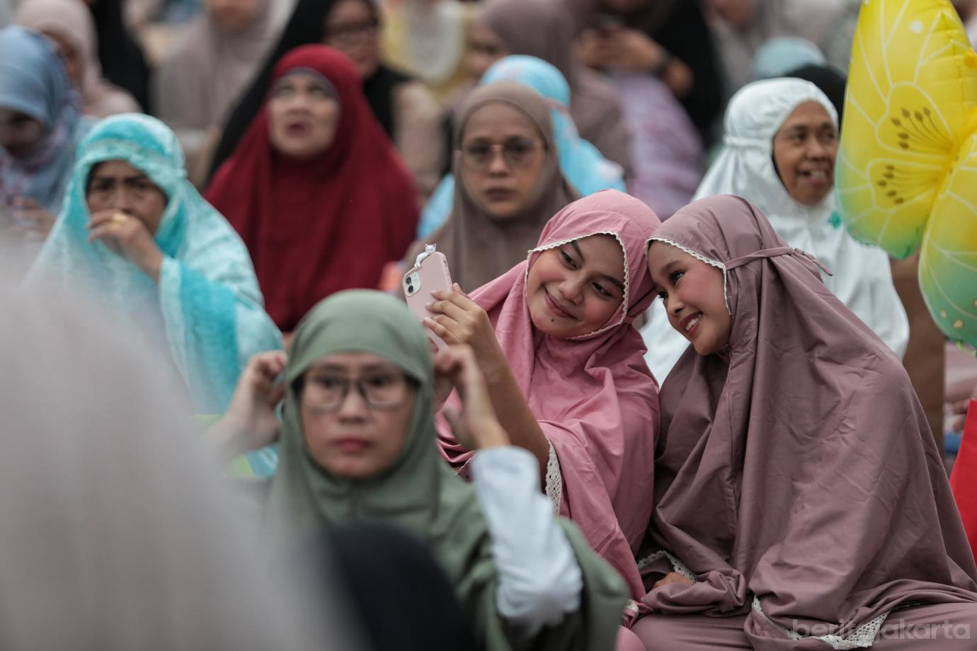 2.Shalat Idul Fitri di Jatinegara Wujud Toleransi Beragama