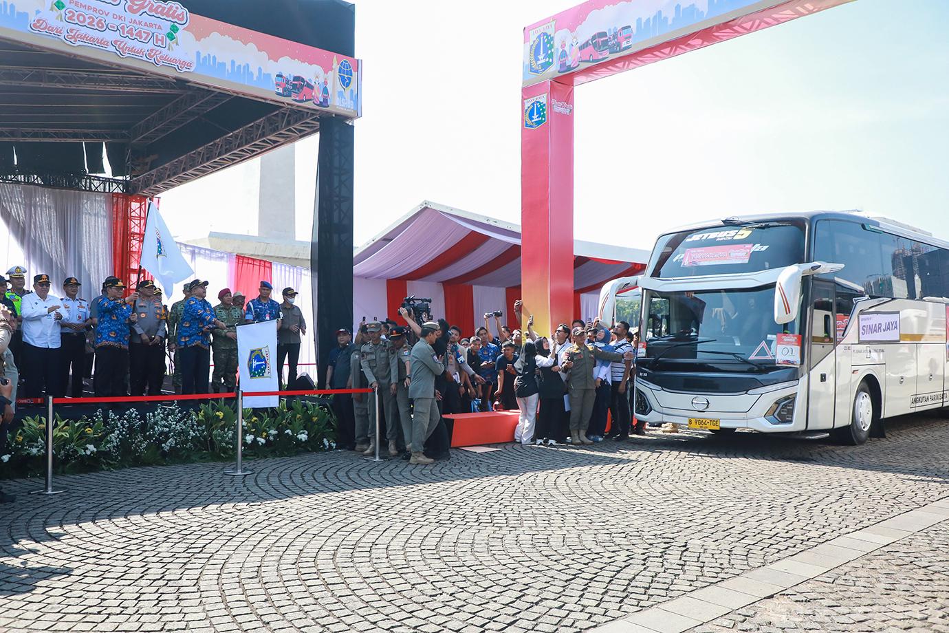 Gub wagub lepas mudik gratis monas 2026 09