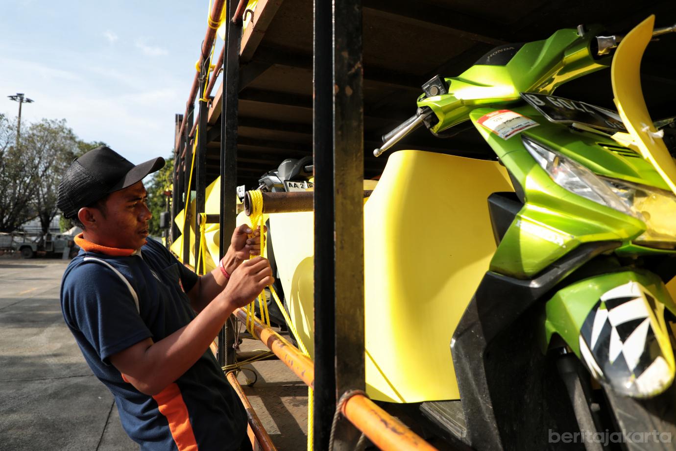 2.Pelepasan Mudik Gratis Sepeda Motor DKI Jakarta