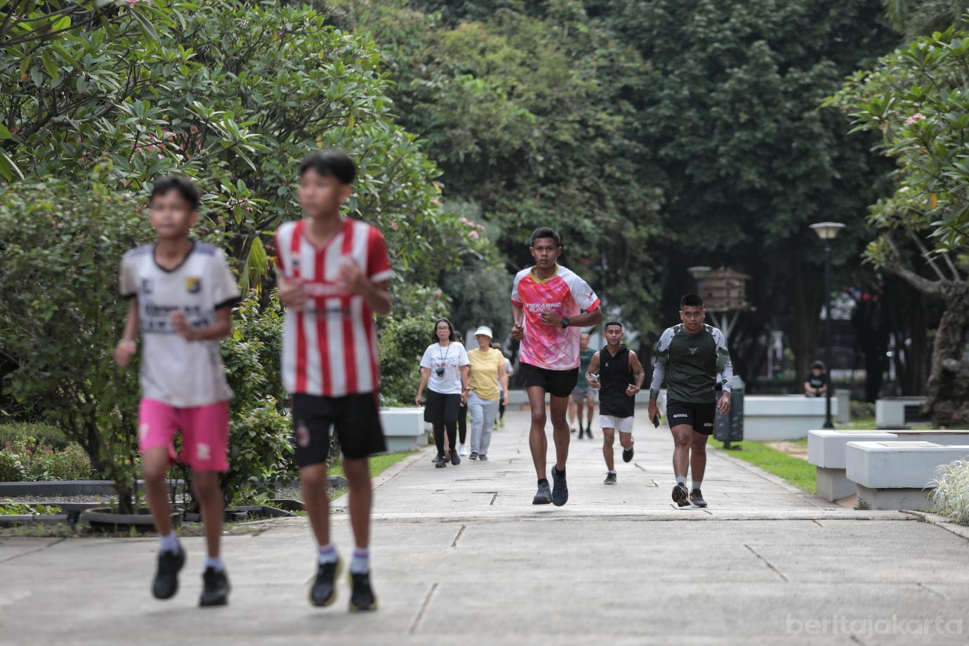 2.Ngabuburit Dengan Olahraga di Taman Lapangan Banteng