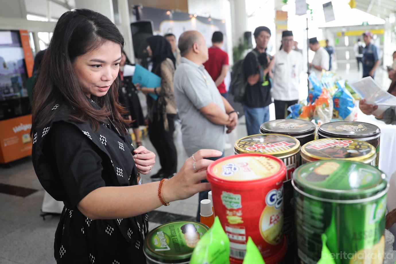 <?//= $potret[0]->photo_filename ?>