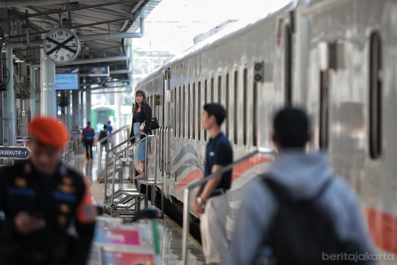 7.H 2 Mudik Lebaran 2026 di Stasiun Pasar Senen