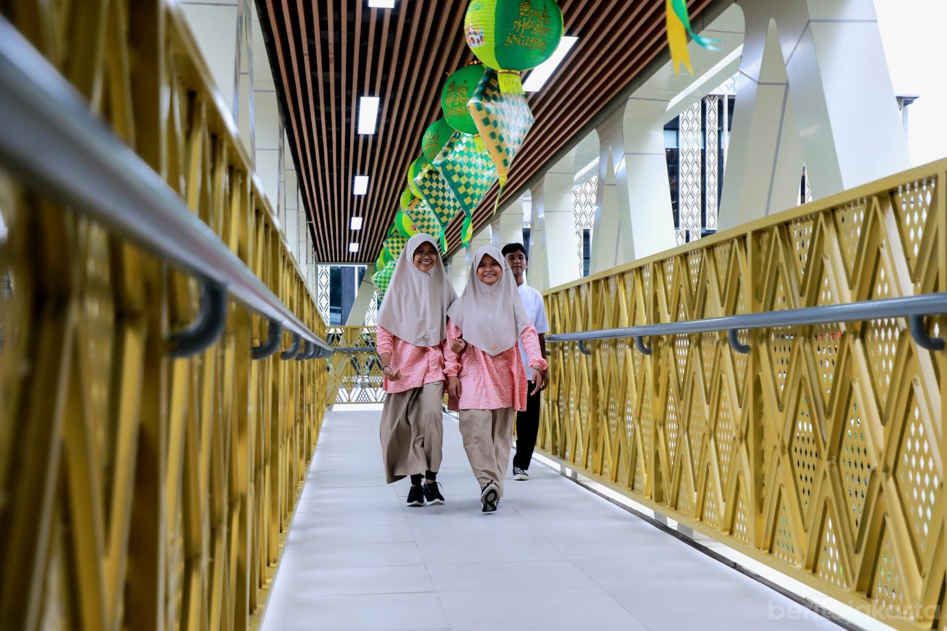 3 peresmian jpo sarinah