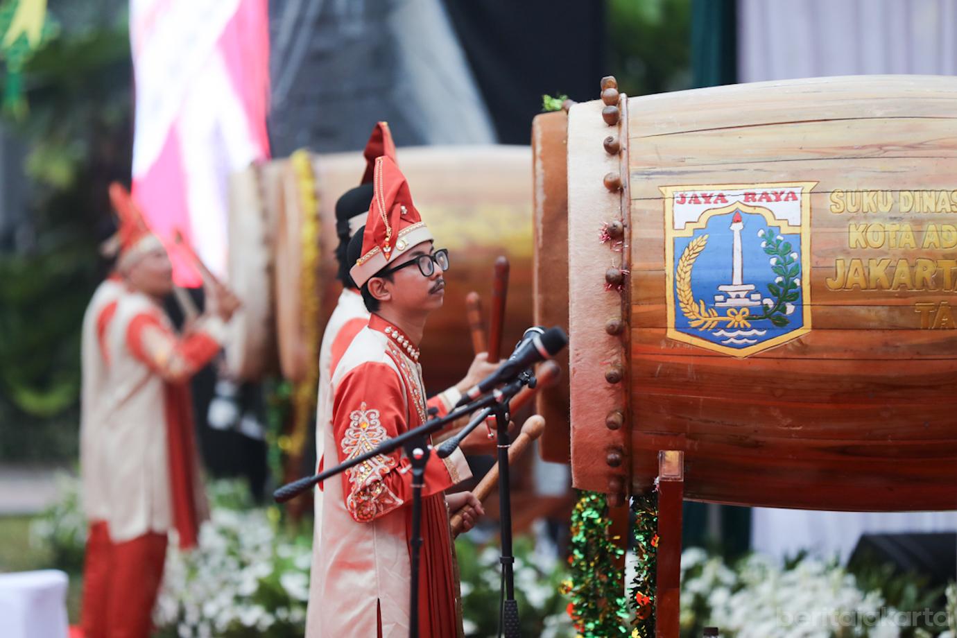 Salat Id Balai Kota 4