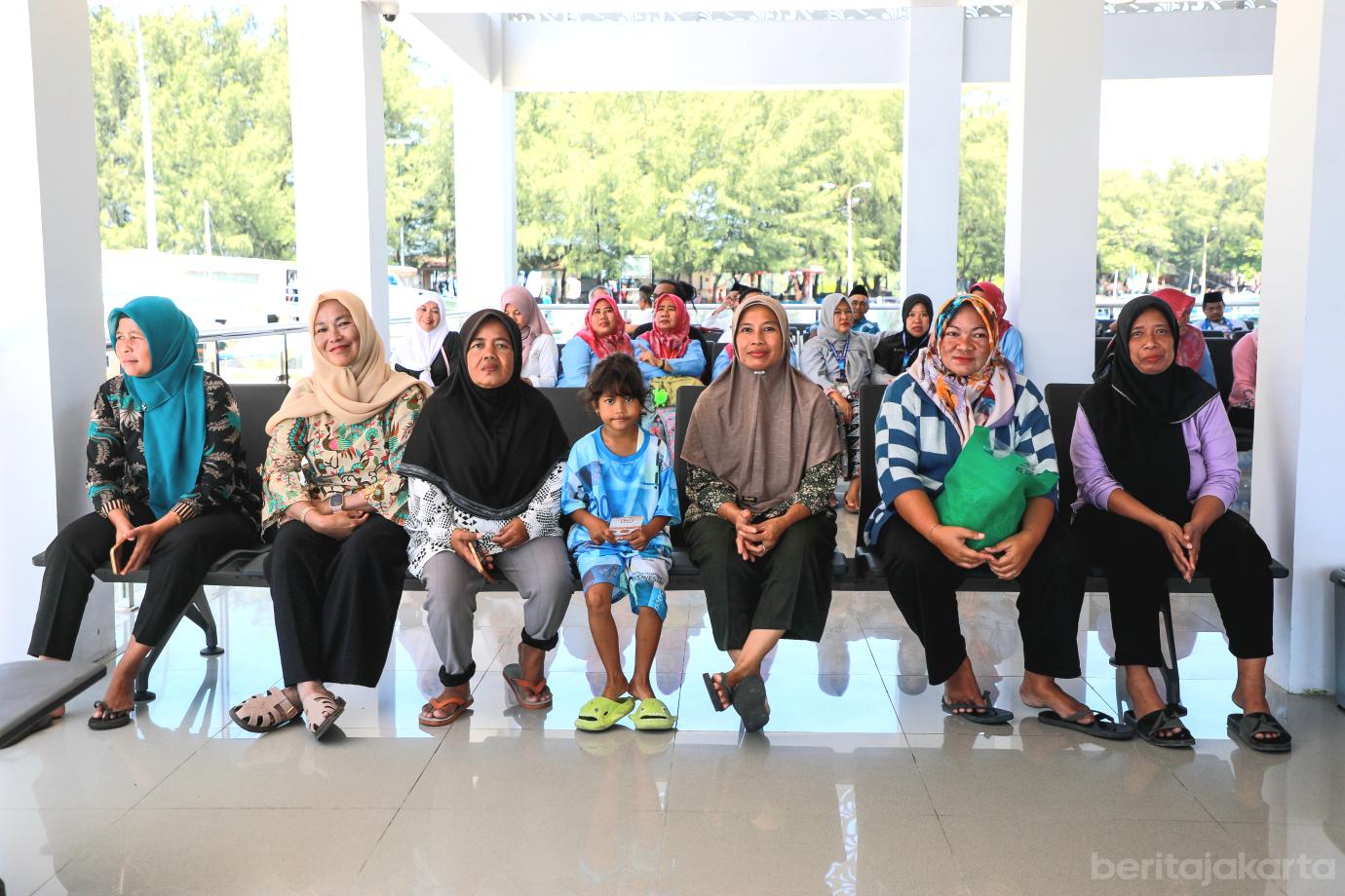 3 peresmian pelabuhan pari