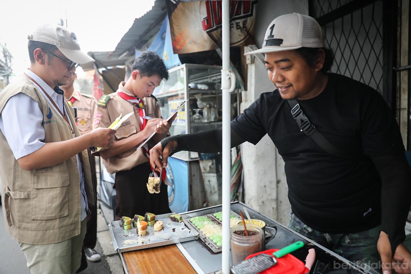 BPOM DKI Cek Takjil 6